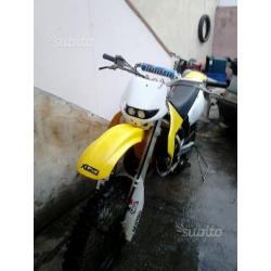 Suzuki rm 125