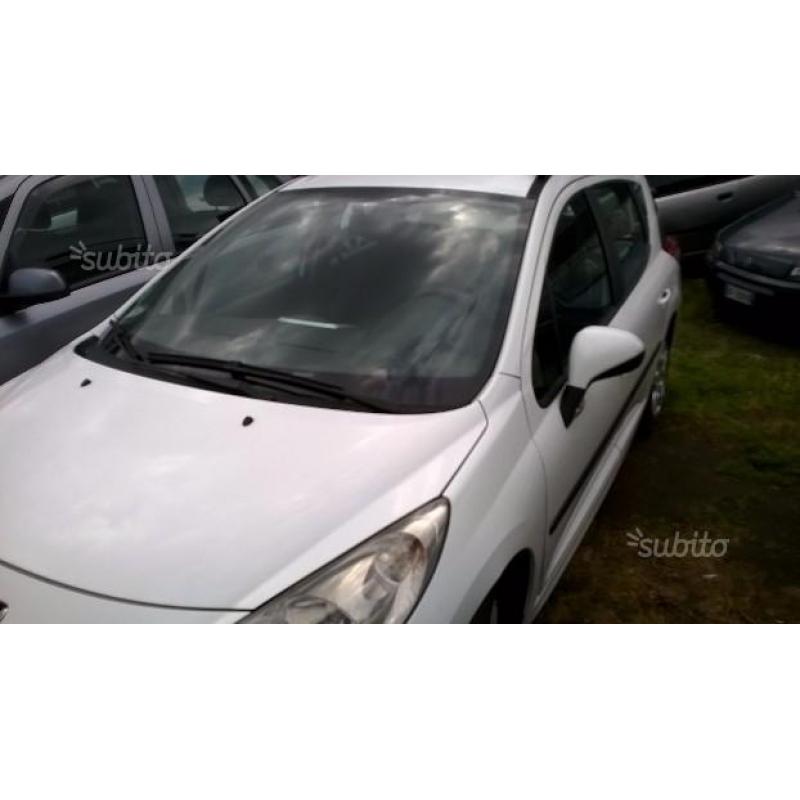 PEUGEOT 1.4 8V 75CV 5p. Energie ECO GPL - 2012