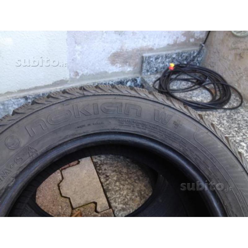 Gomme invernali 185/60R14 nokian