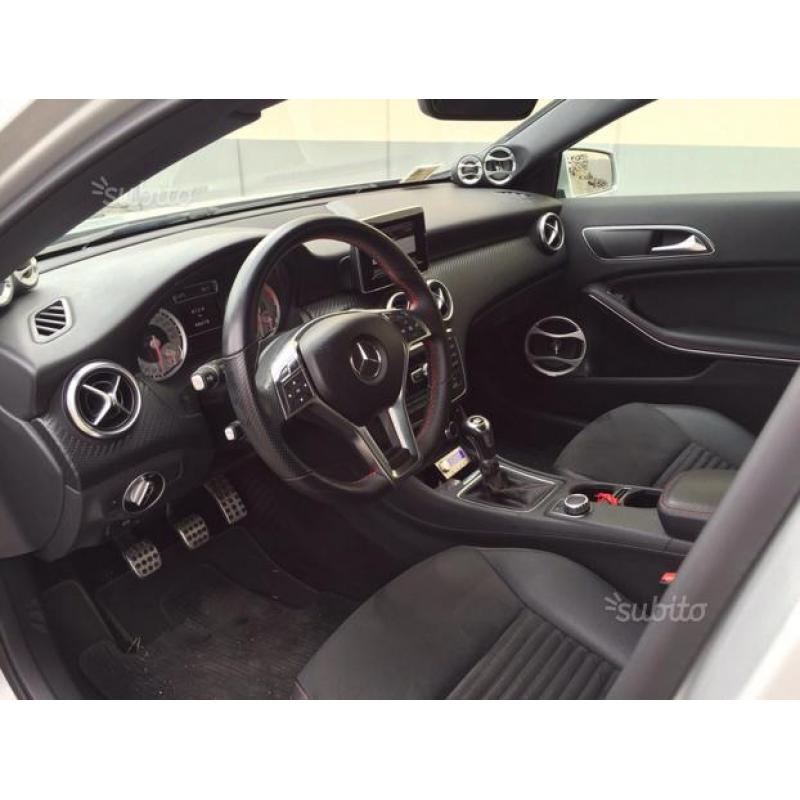 MERCEDES Classe A 200 CDI Premium AMG - 2013