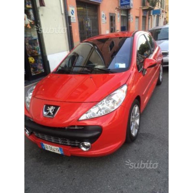 Peugeot 207 - 2006