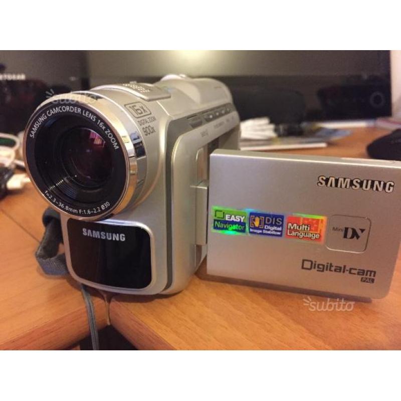 Video camera Samsung modello vp-d101 trattabile