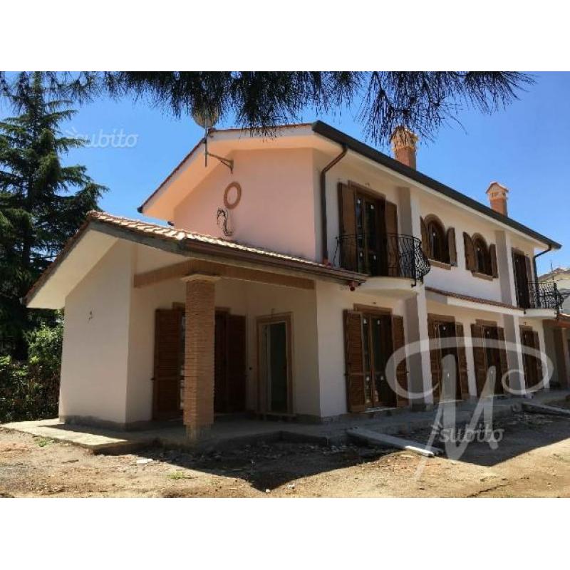 Castelverde villa nuova 200mq + 250mq giardino