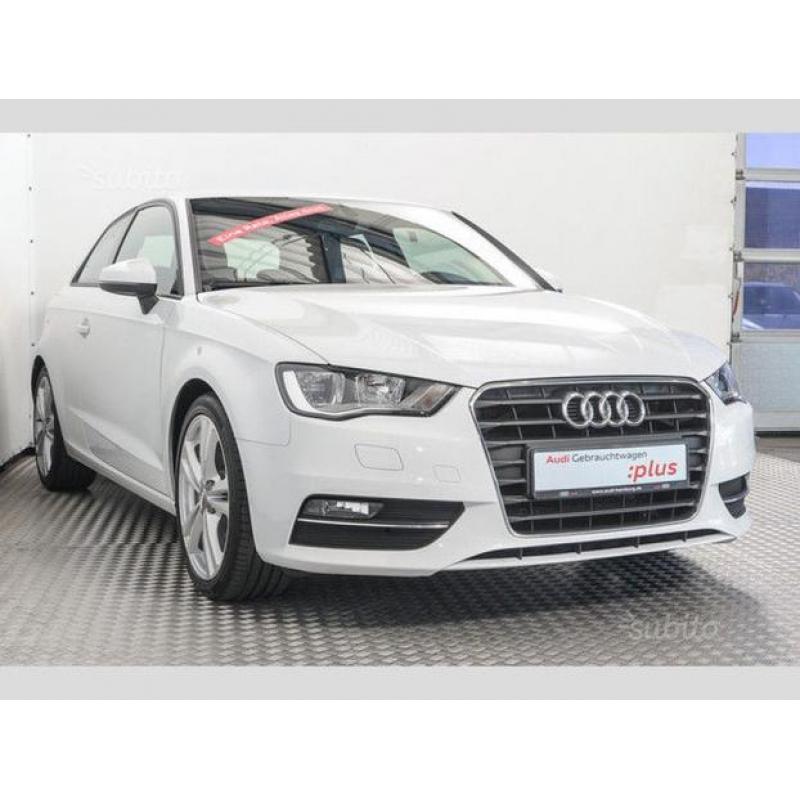 AUDI A3 2.0 TDI s-line  NAVI / PELLE