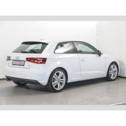 AUDI A3 2.0 TDI s-line  NAVI / PELLE