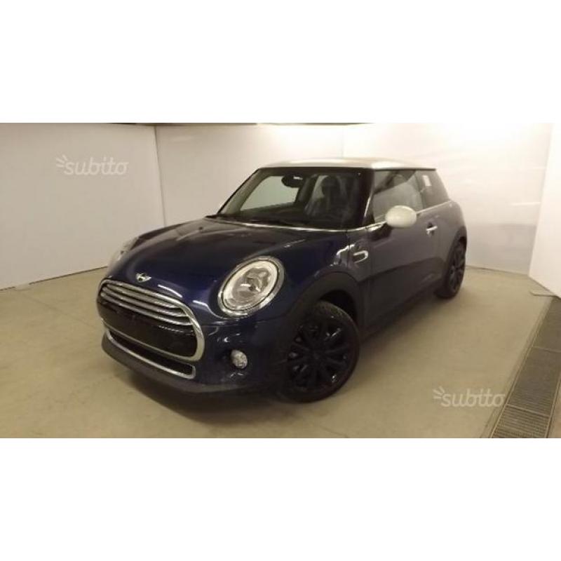 MINI Mini (F56) 1.5 Cooper D