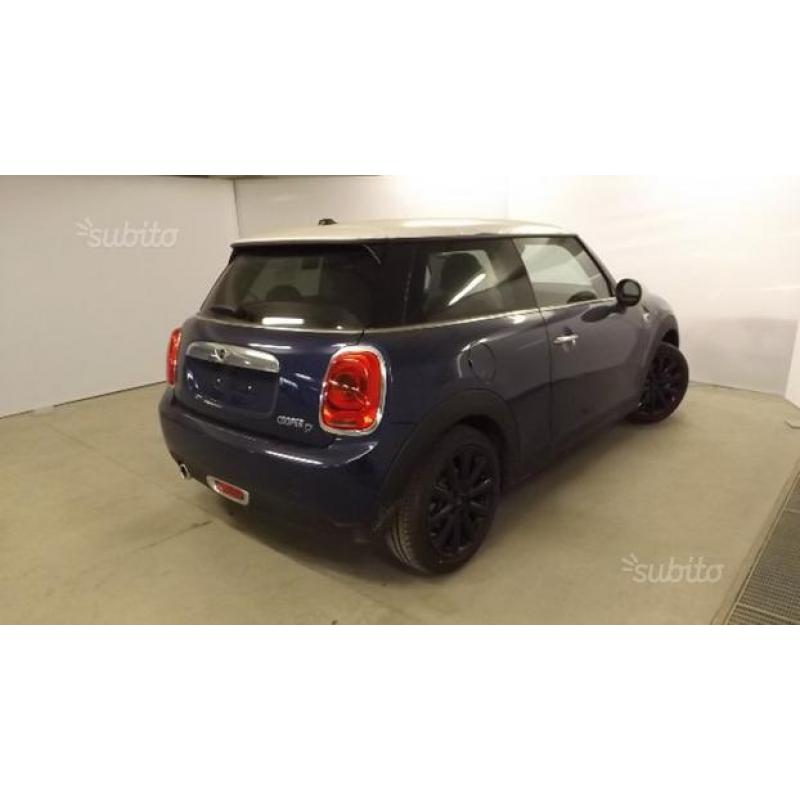 MINI Mini (F56) 1.5 Cooper D