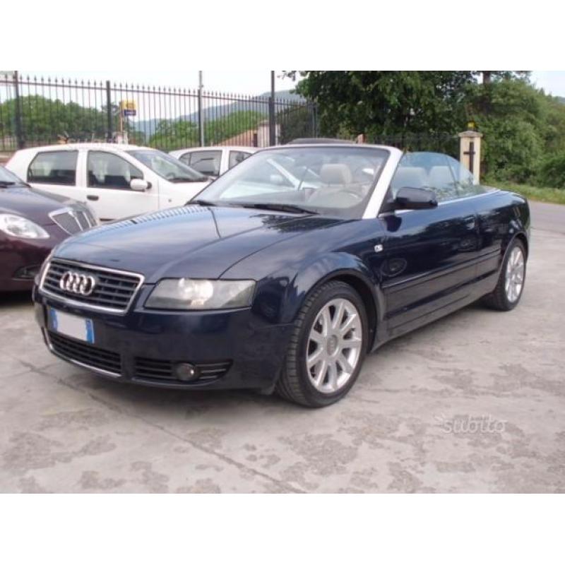 AUDI A4 Cabrio 2.5 TDi 163cv Tiptronic