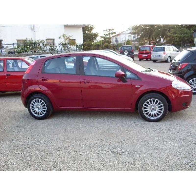 FIAT Grande Punto 1.3 MJT 75 CV 5p OK NEOPATENTATI