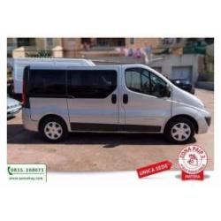 Renault trafic 2.0 dci 115cv 9pt passenger