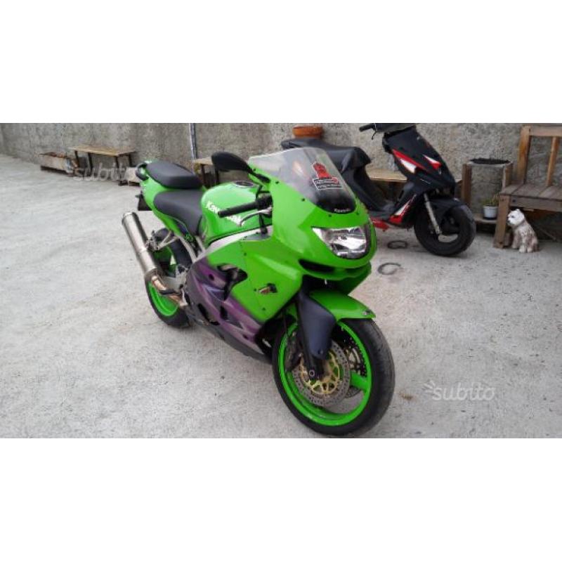 Kawasaki Ninja zx-9r