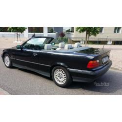 BMW 320i Cabrio