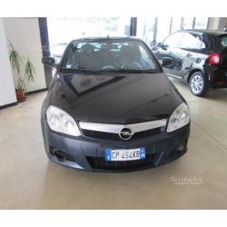 OPEL Tigra TwinTop - 2005