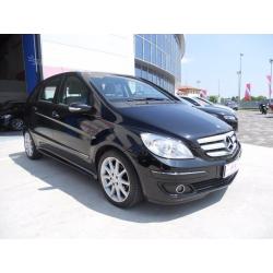 MERCEDES-BENZ B 200 CDI Sport