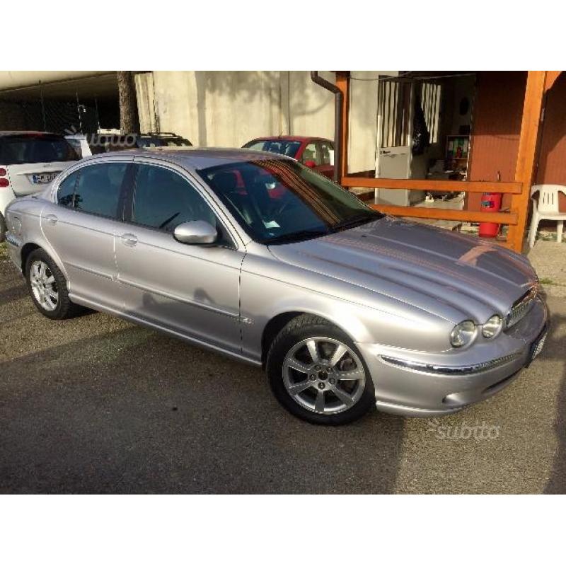 Jaguar X-Type 2.2 Td(FULL OPTIONAL-GARANTITA)