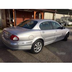 Jaguar X-Type 2.2 Td(FULL OPTIONAL-GARANTITA)