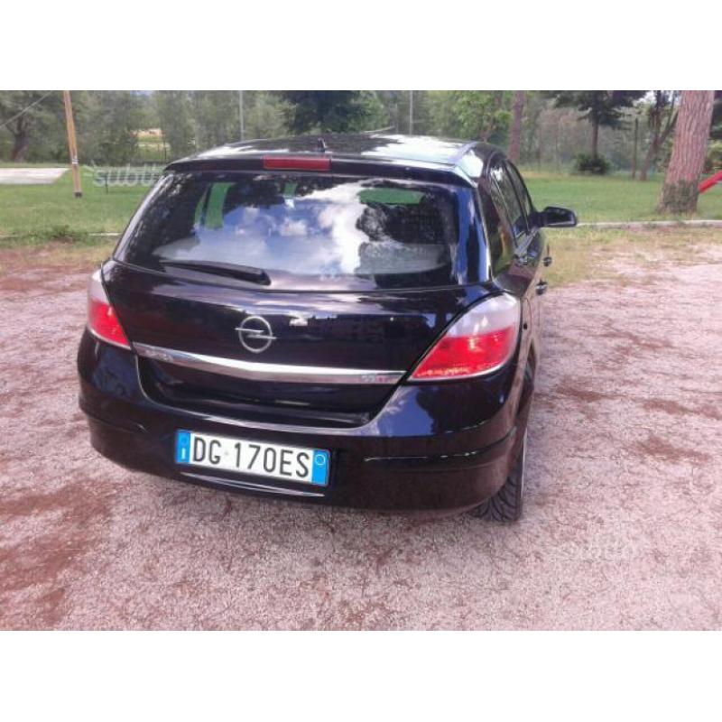 Opel Astra-2005