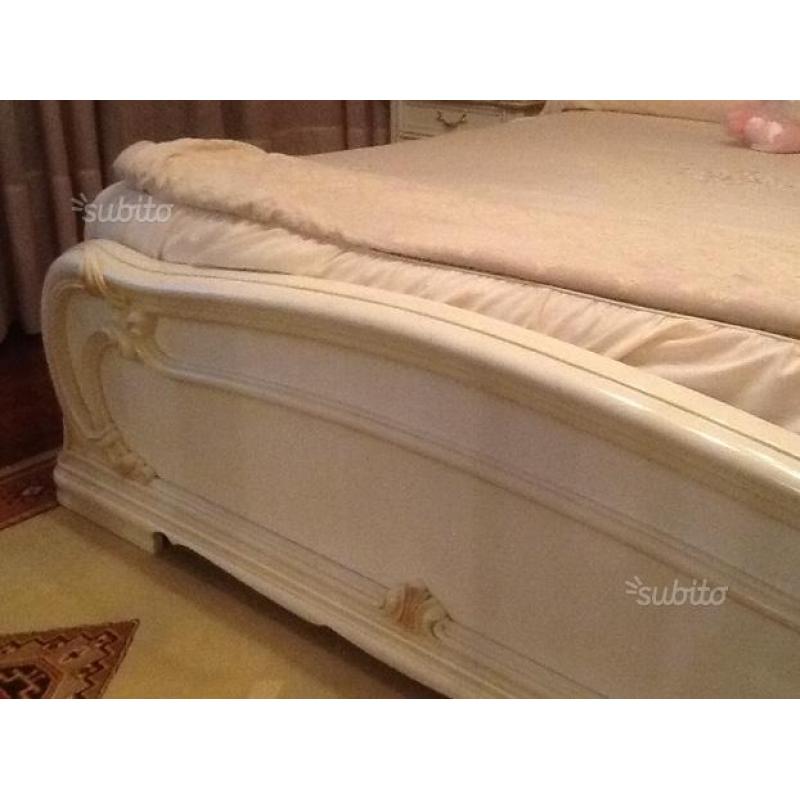 Armadio con letto stile veneziano