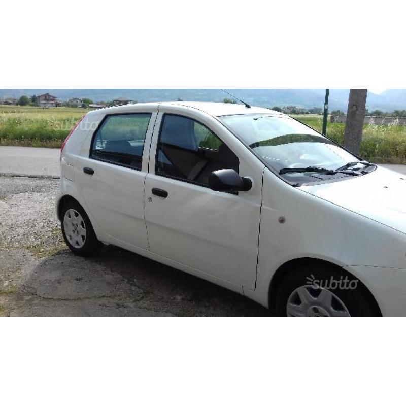 FIAT Punto 1.3 mjt - 2010 km 96000 trattabile