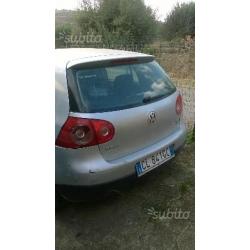 VOLKSWAGEN Golf 5ª serie - 2004