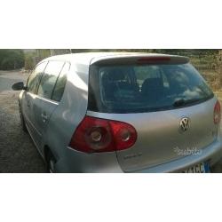 VOLKSWAGEN Golf 5ª serie - 2004