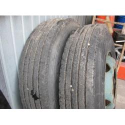 2 pneumatici autocarro 12 R 22.5