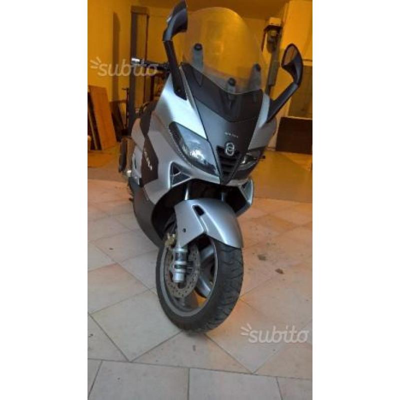 Gilera Nexus 500 - 2004