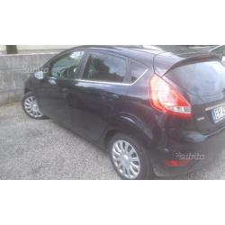 FORD Fiesta 5ª serie - 2011