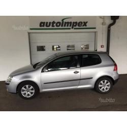 VOLKSWAGEN Golf 1.9 TDI 3p. Trendline NEOPATENTA