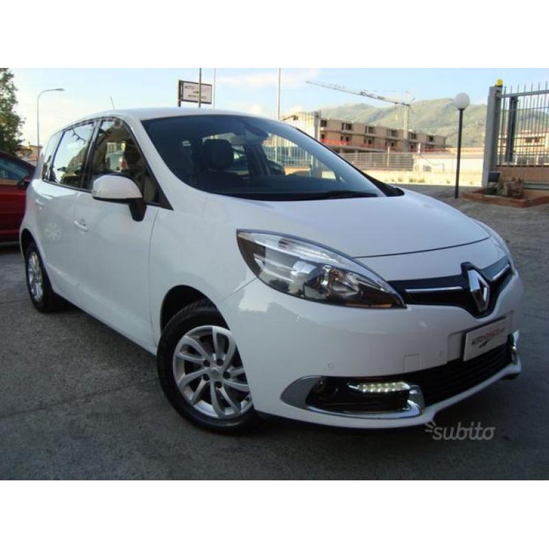 RENAULT Scenic X-Mod 1.5 dCi 110CV S&S Live