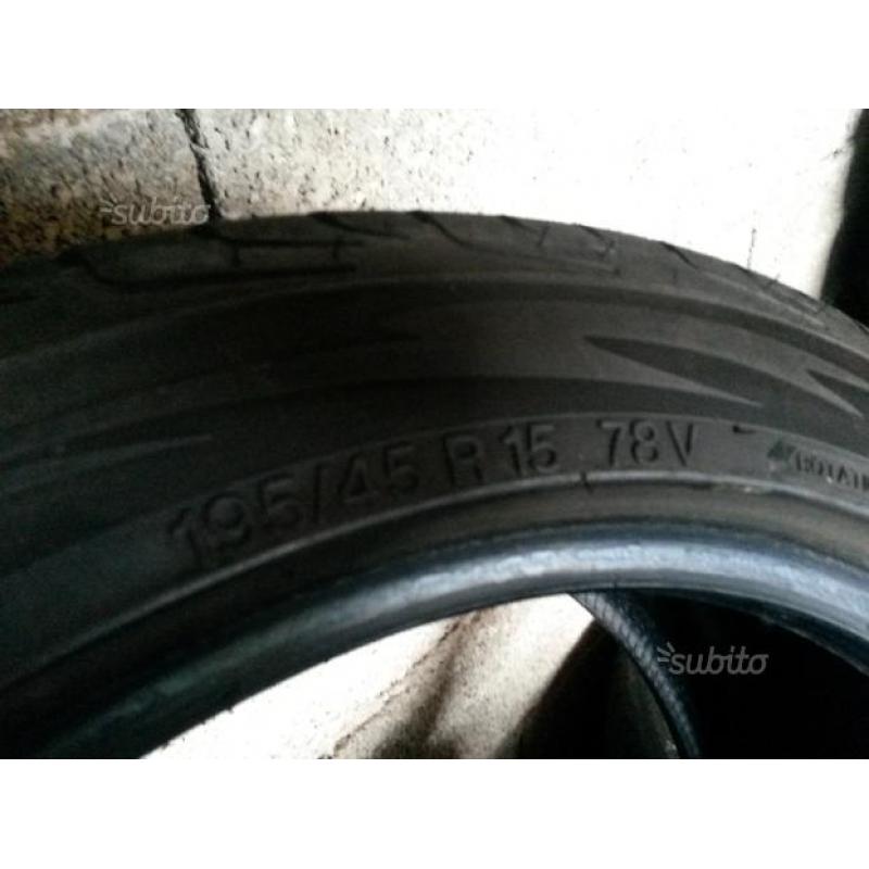 Gomme 195/45 15