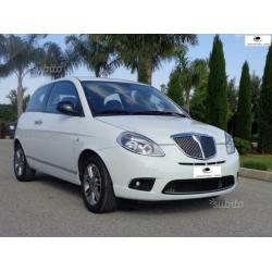 LANCIA Ypsilon GPL - 2010 PER NEOPATENTATI