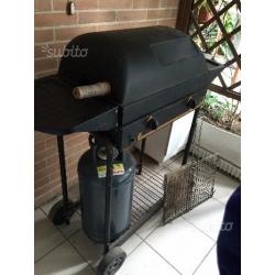 Barbecue cottura a pietra lavica alimentato gpl