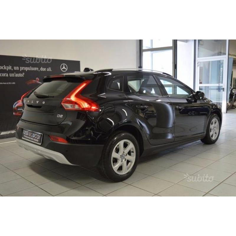 VOLVO V40 CC Cross Country D2 1.6 Momentum