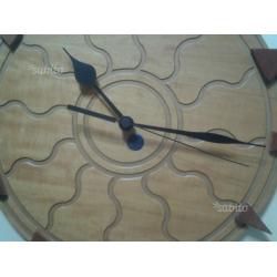 Orologio da parete in legno