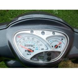 Kymco Like 125 2011 + 2 caschi