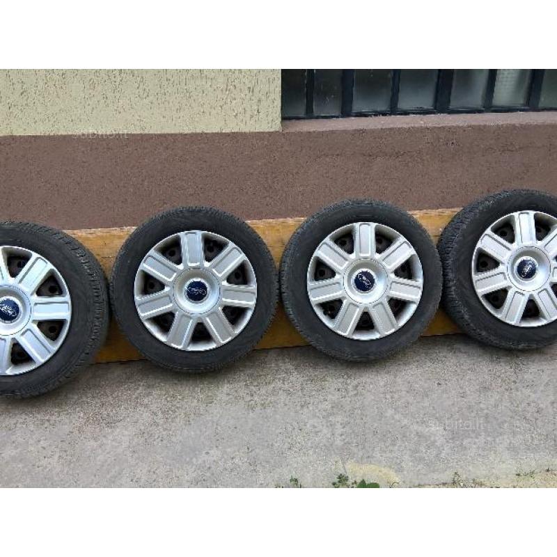 Gomme 4 stagioni complete di cerchi