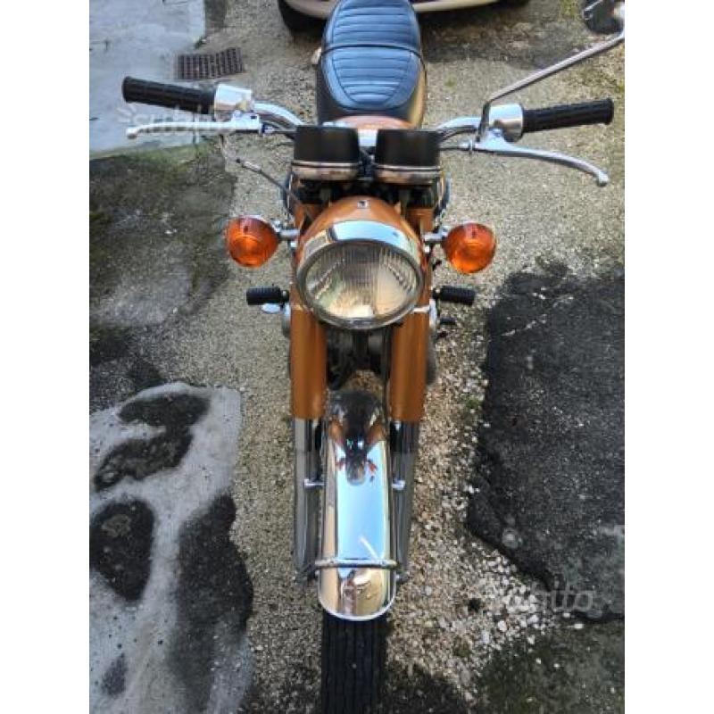 Honda CB 250 twin