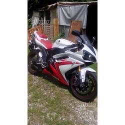 Yamaha R1