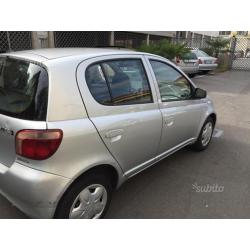 TOYOTA YARIS 1.0 benzina