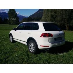 VW Touareg 3.0 TDI V6 240cv tiptronic - 2010