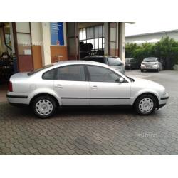 Volkswagen Passat 1.9 Tdi 115 cv