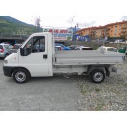 Peugeot Boxer 2.5 D cassone