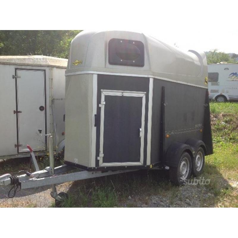 Trailer trasporto cavalli Humbaur Madero