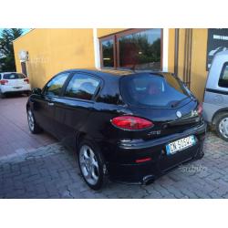 Alfa147 -2004 - pelle totale-navigatore-garanzia -