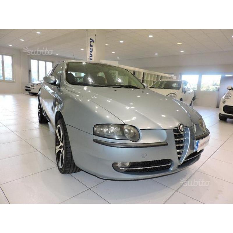 ALFA ROMEO 147 1.9 JTD (115 CV) cat 3p. Distinct