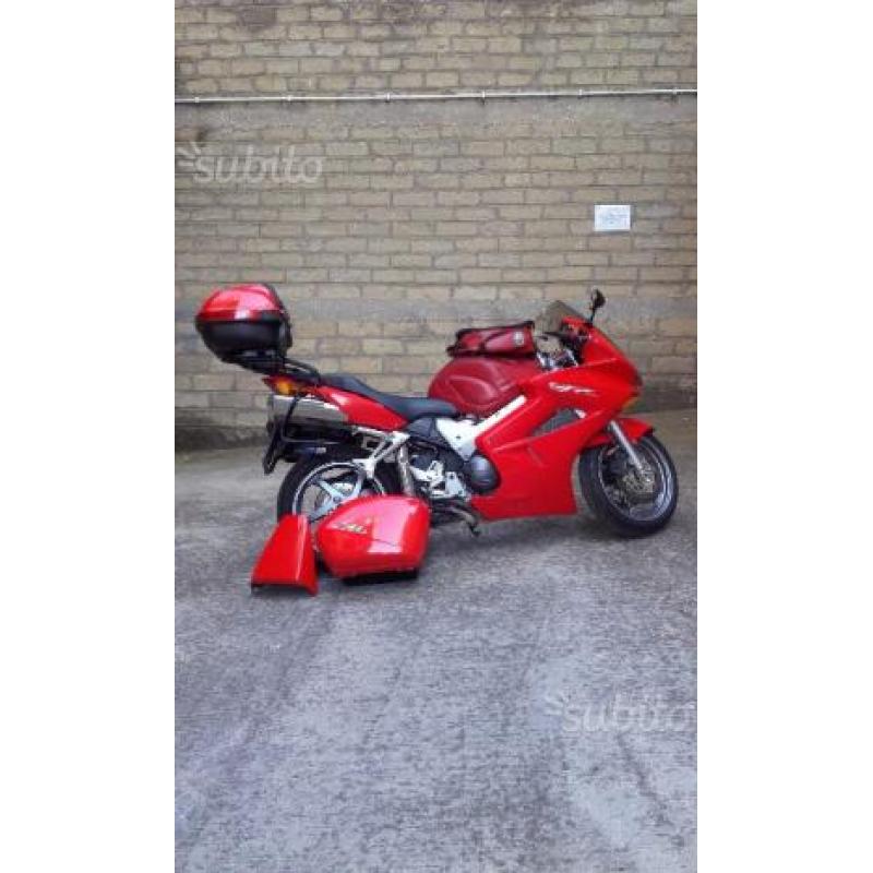 Honda VFR 800 F - 2006