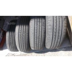 Gomme estive Goodyear efficent greep 215 60 17