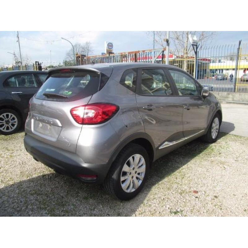 RENAULT Captur 1.5 dci 90cv live 5p