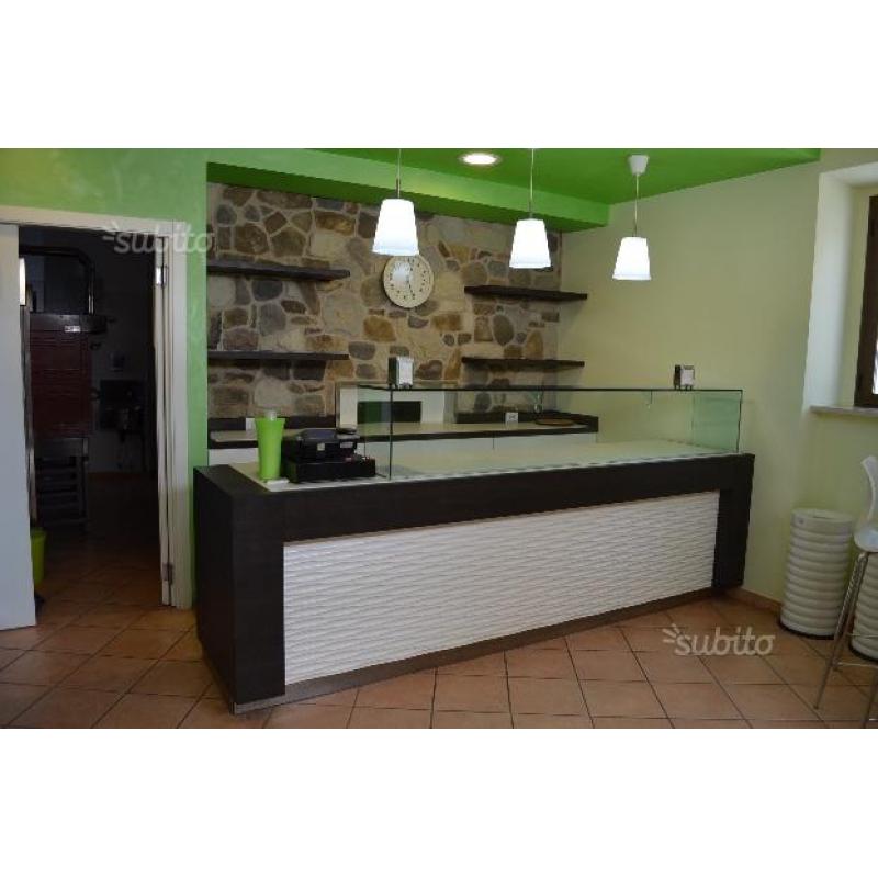 Arredamento banco pizzeria